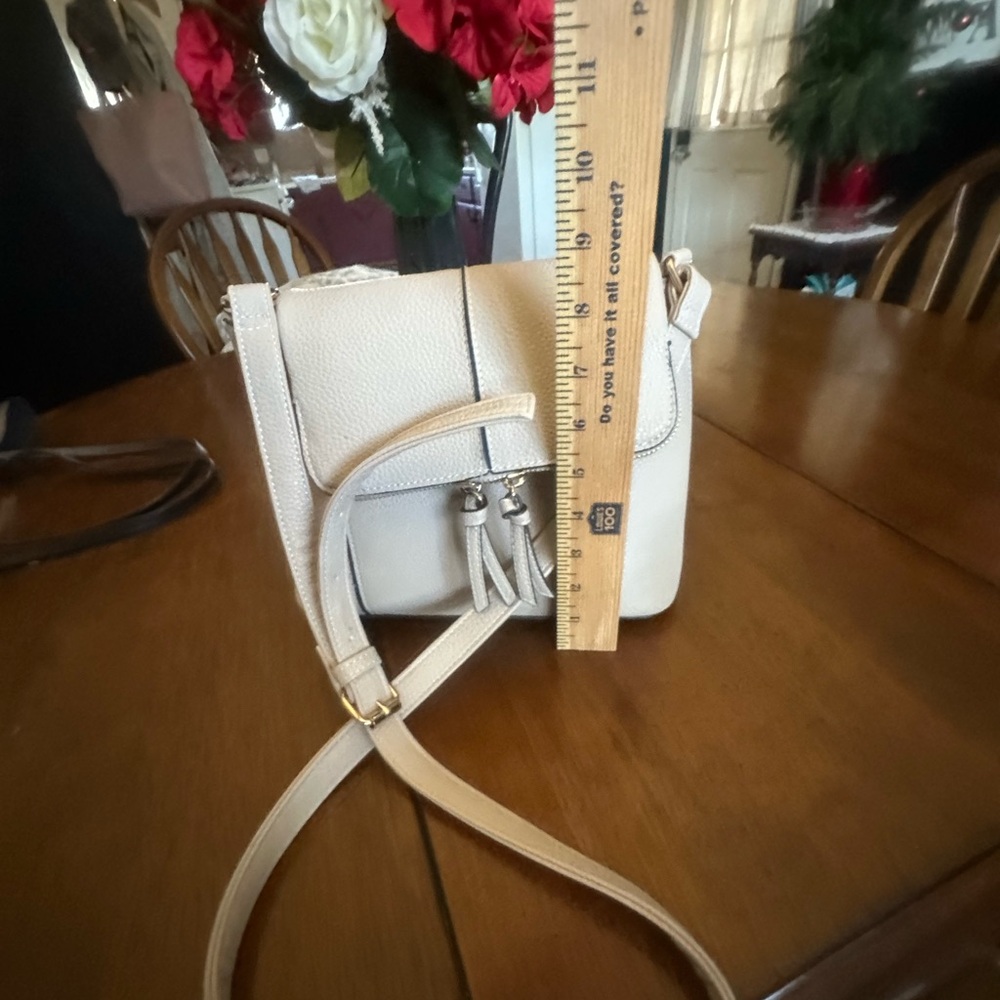 Elegant Cream Crossbody Bag